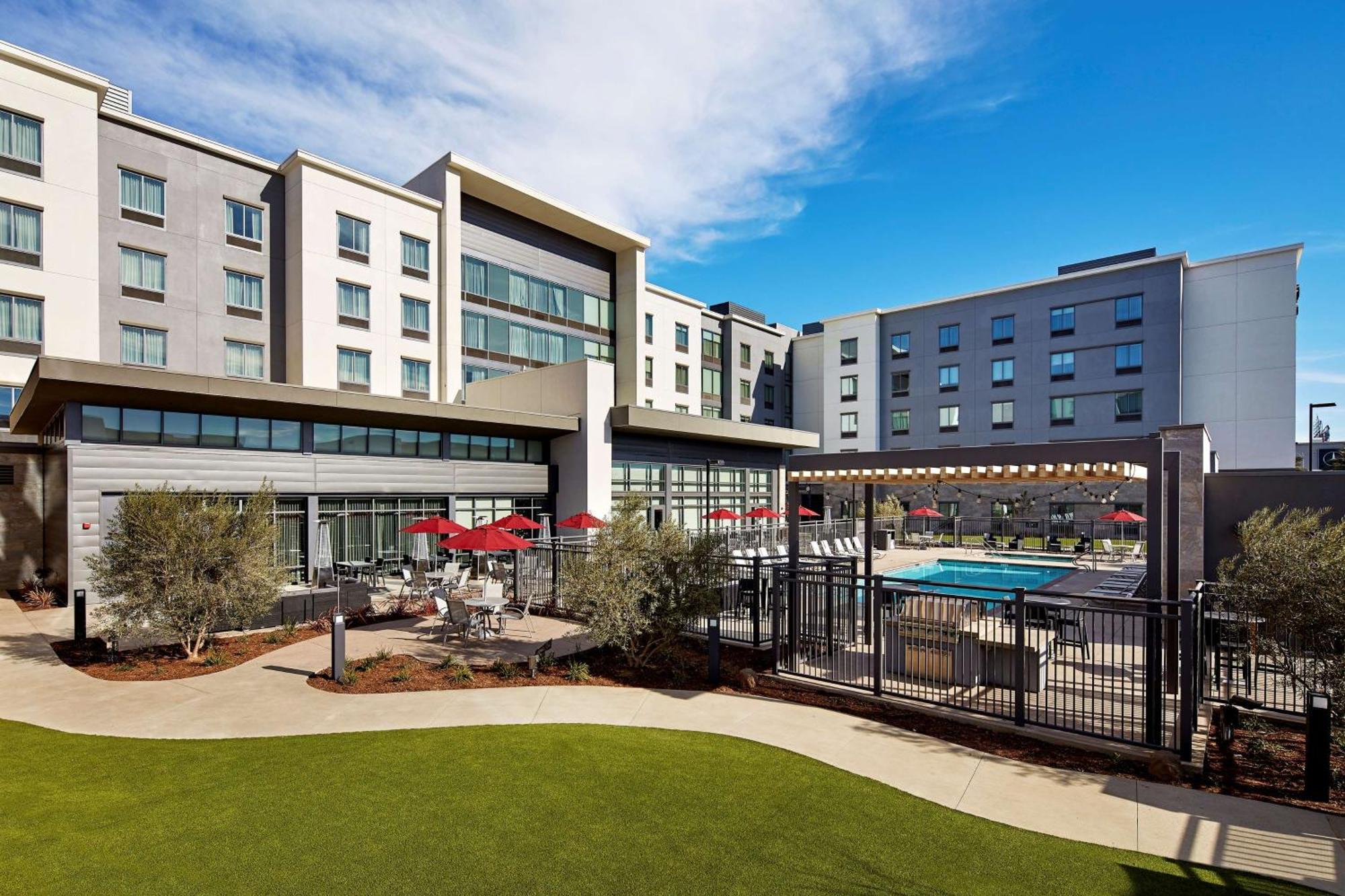 Homewood Suites By Hilton Long Beach Airport Exterior foto