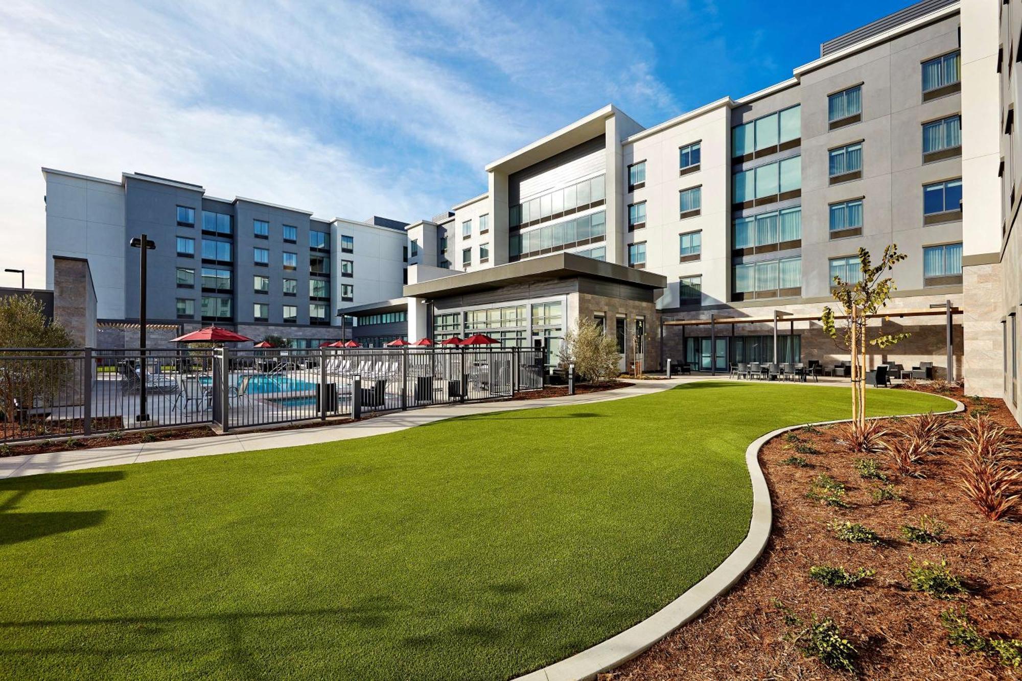 Homewood Suites By Hilton Long Beach Airport Exterior foto