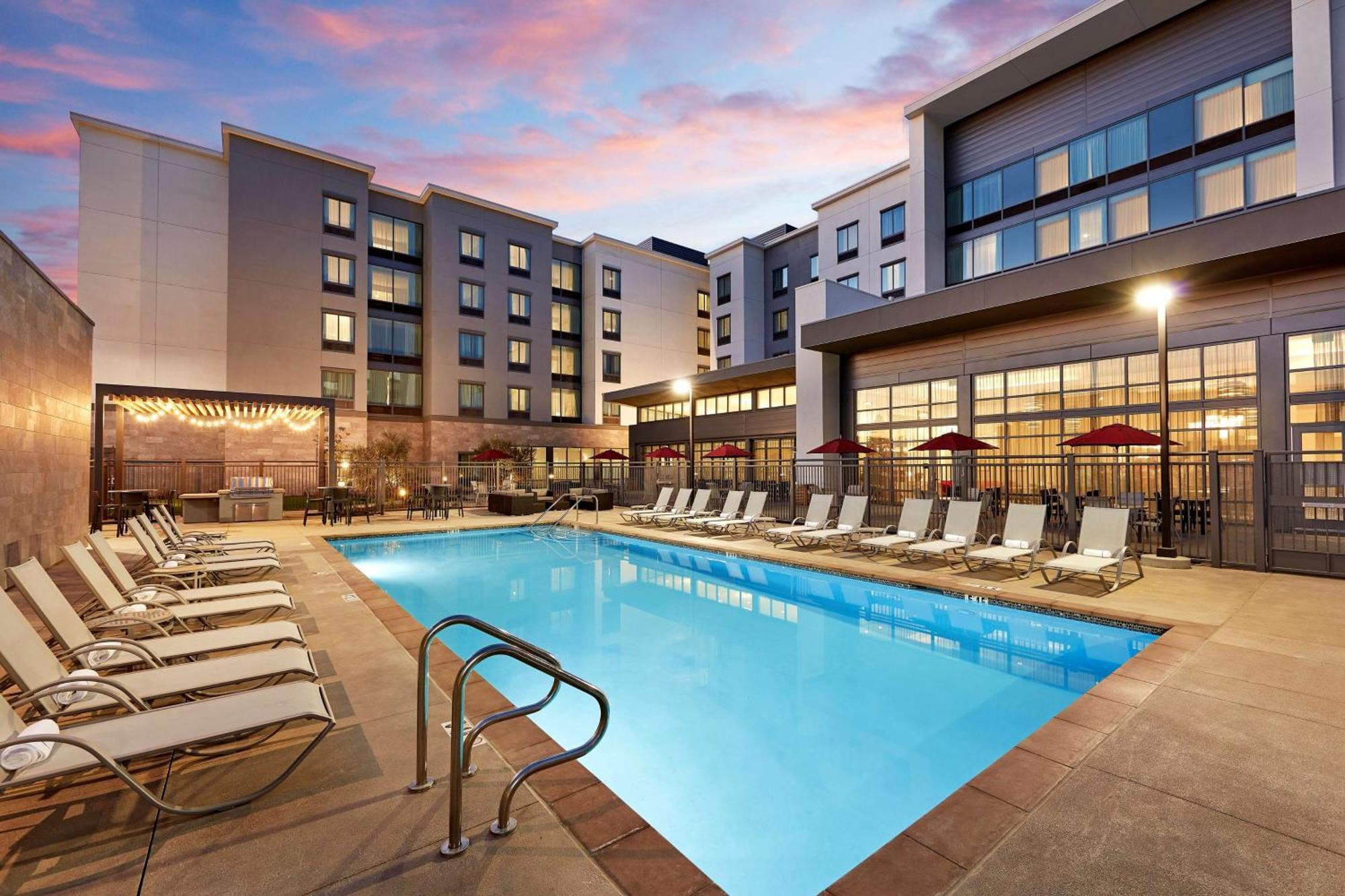 Homewood Suites By Hilton Long Beach Airport Exterior foto